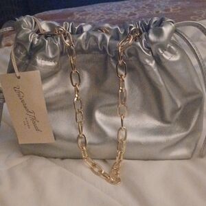 Universal Thread Silver and Gold Shoulder Bag with Chain Strap